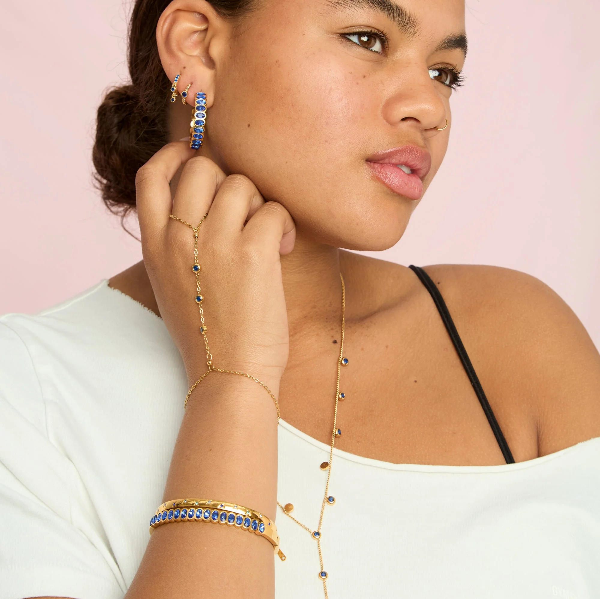 Madeleine Hand Chain - Image 13